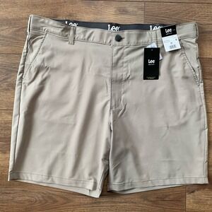Lee Men's Size 42 Khaki Mushroom Golf Series Flat Front Chino Shorts NWT
